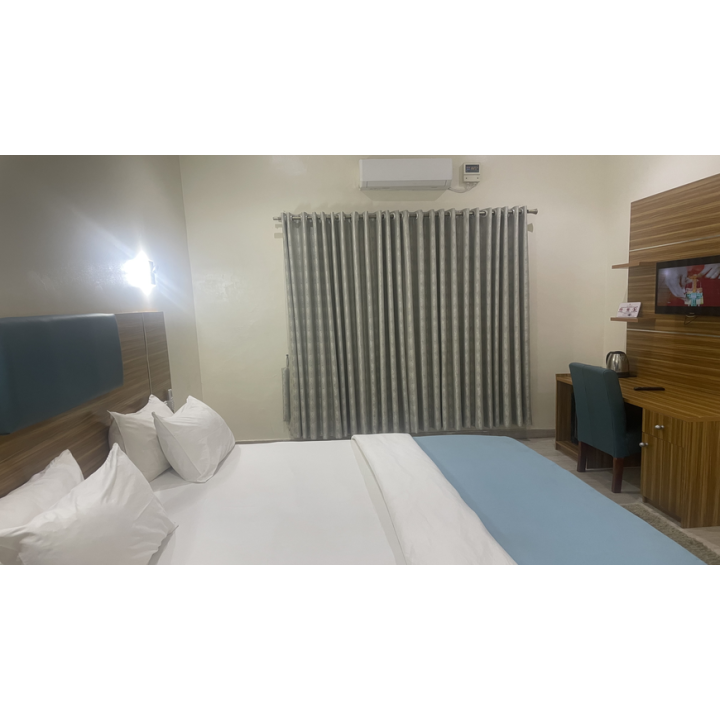 Deluxe Rooms